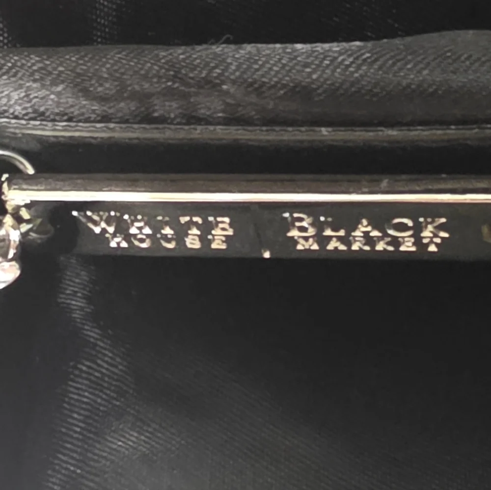 White House Black Market 3D Rose Elegant Kisslock Bag - Picture 6 of 10